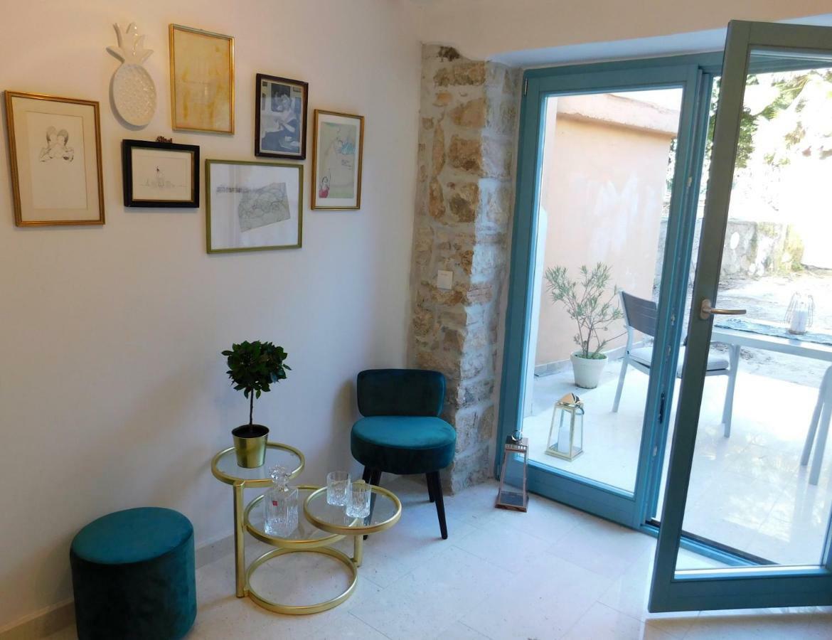 Bezauberndes Steinhaus Mit Garten In Der Altstadt Von Ρόβινι Εξωτερικό φωτογραφία